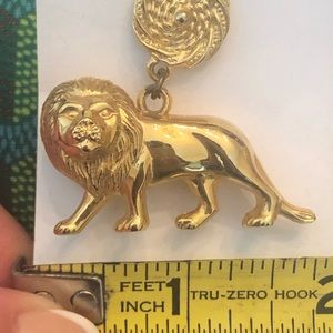 Vintage Gold Tobe Lion Earrings